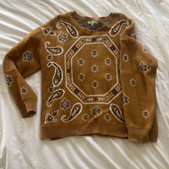 Made well bandana sweater 🍁 - Picture 2 of 4